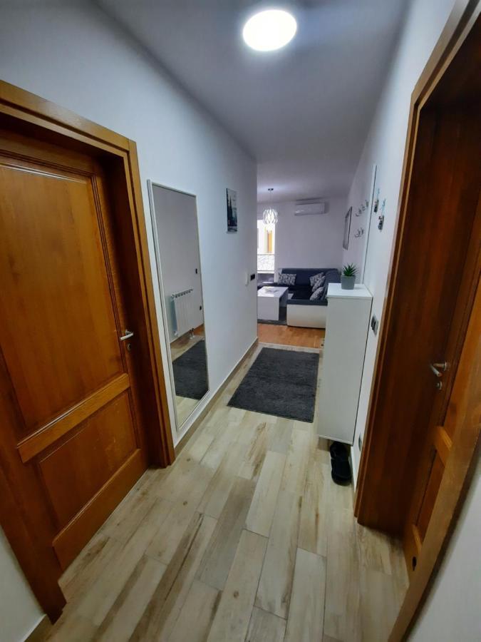 Apartman Bulevar Sarajevo - Free Parking Екстер'єр фото